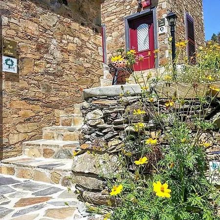 Casas Do Couratao Holiday home *